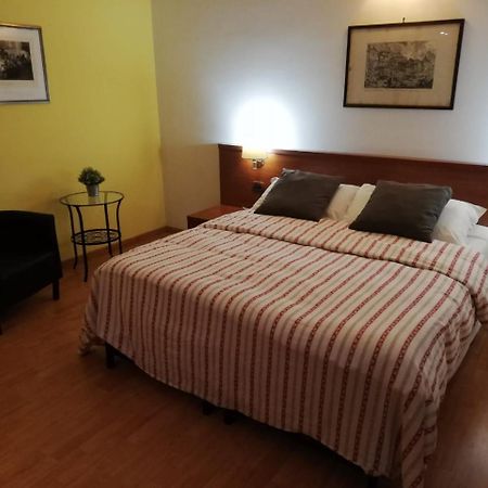 Domus Appia 154 B&B Рим Екстериор снимка
